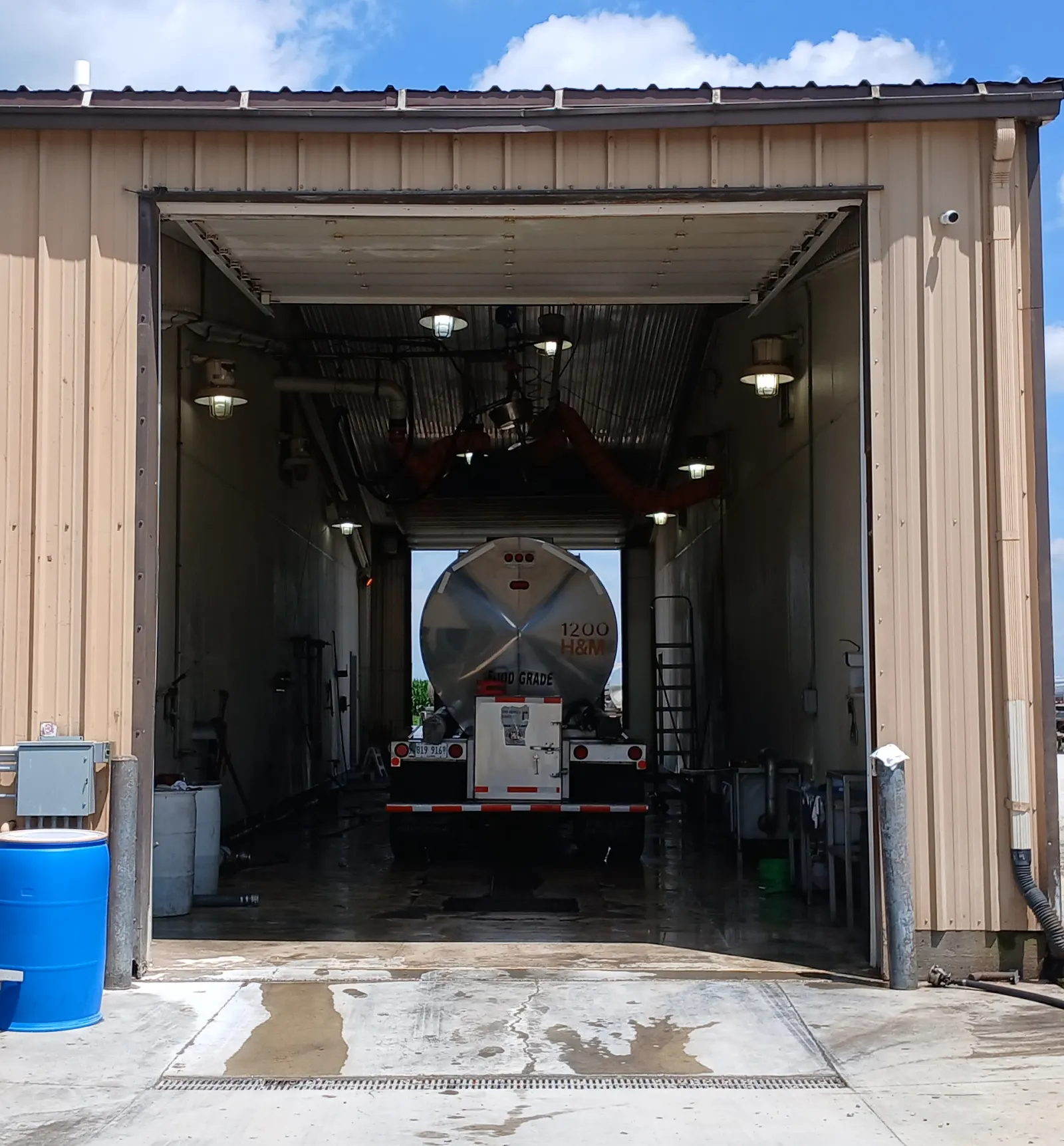 Interior of the H&M Trucking washbay